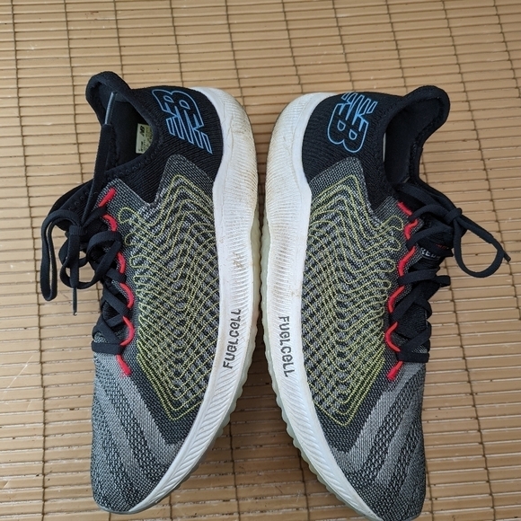NEW BALANCE Fuel cell Rebel Men’s Size 12.5 Black Neon Running Shoes MFCXMB. 225 - Picture 5 of 10